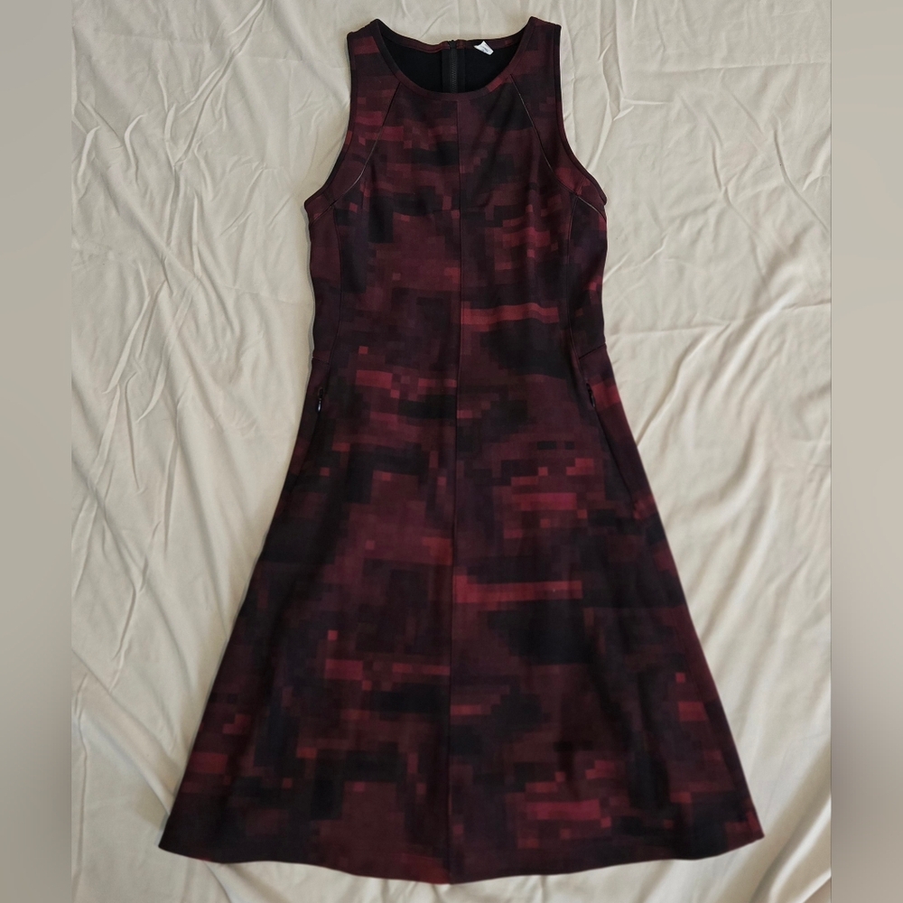 Lululemon Athletica Patterned Midi Dress - Burgundy and Black